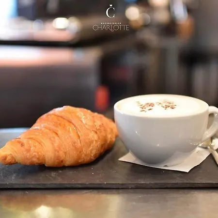 Palazzo Stendardo Bed & Breakfast