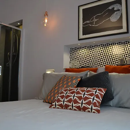Palazzo Stendardo Bed & Breakfast